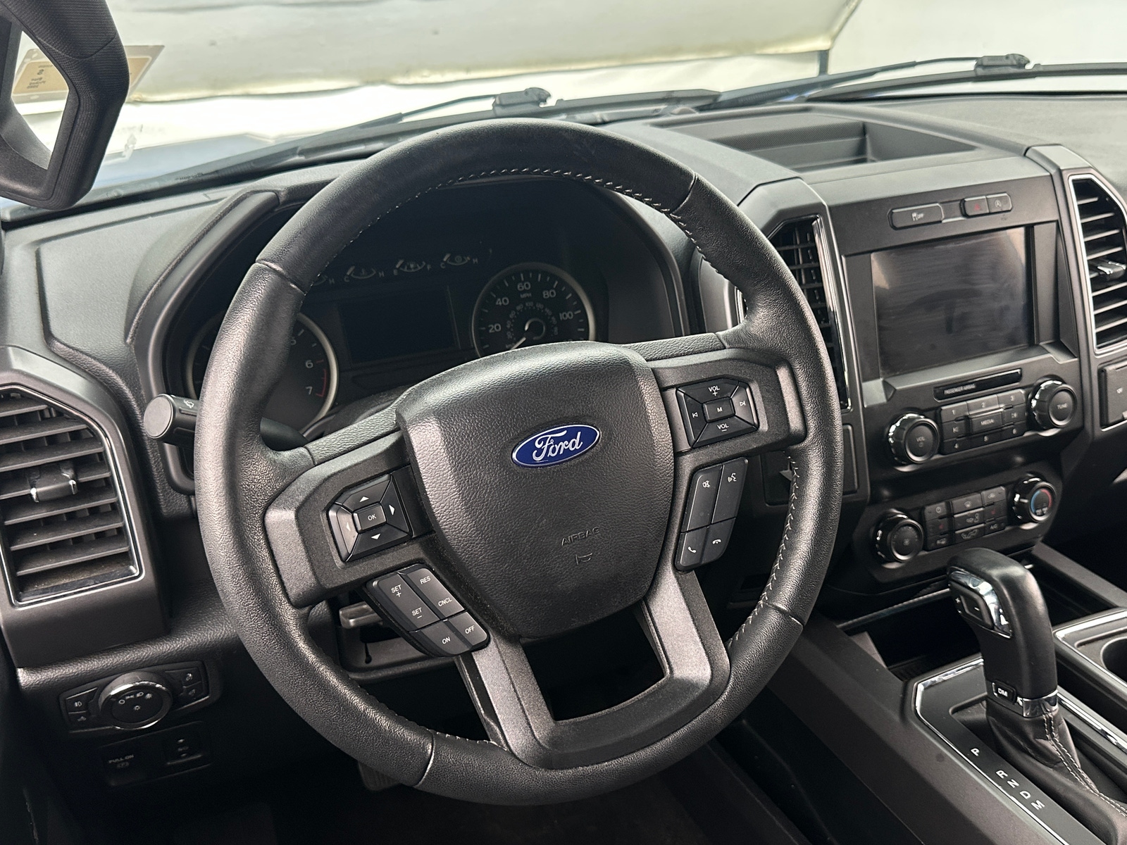Thumbnail: 2020 Ford Econoline - 5