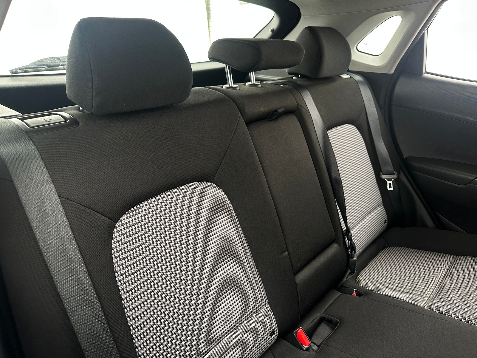 Thumbnail: 2021 Hyundai Kona - 6