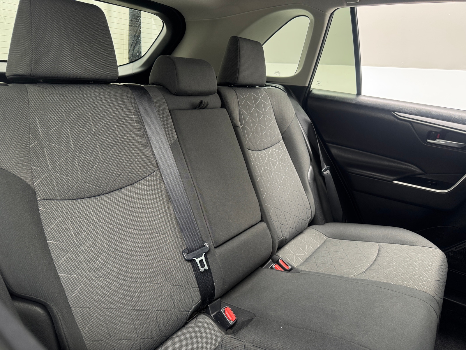 Thumbnail: 2020 Toyota RAV4 - 6