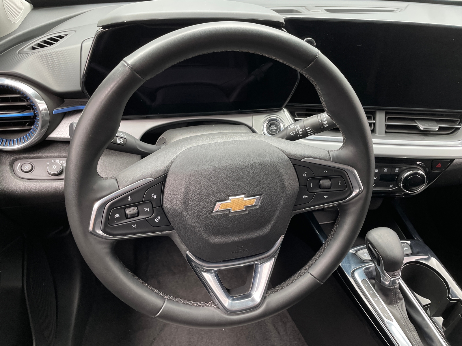 Thumbnail: 2025 Chevrolet Trax - 5