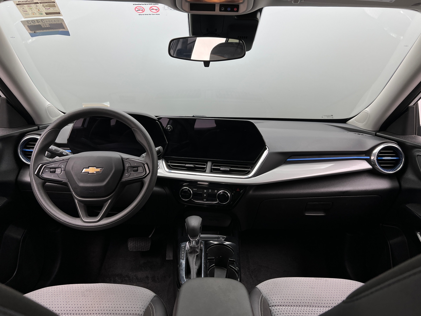 Thumbnail: 2025 Chevrolet Trax - 3