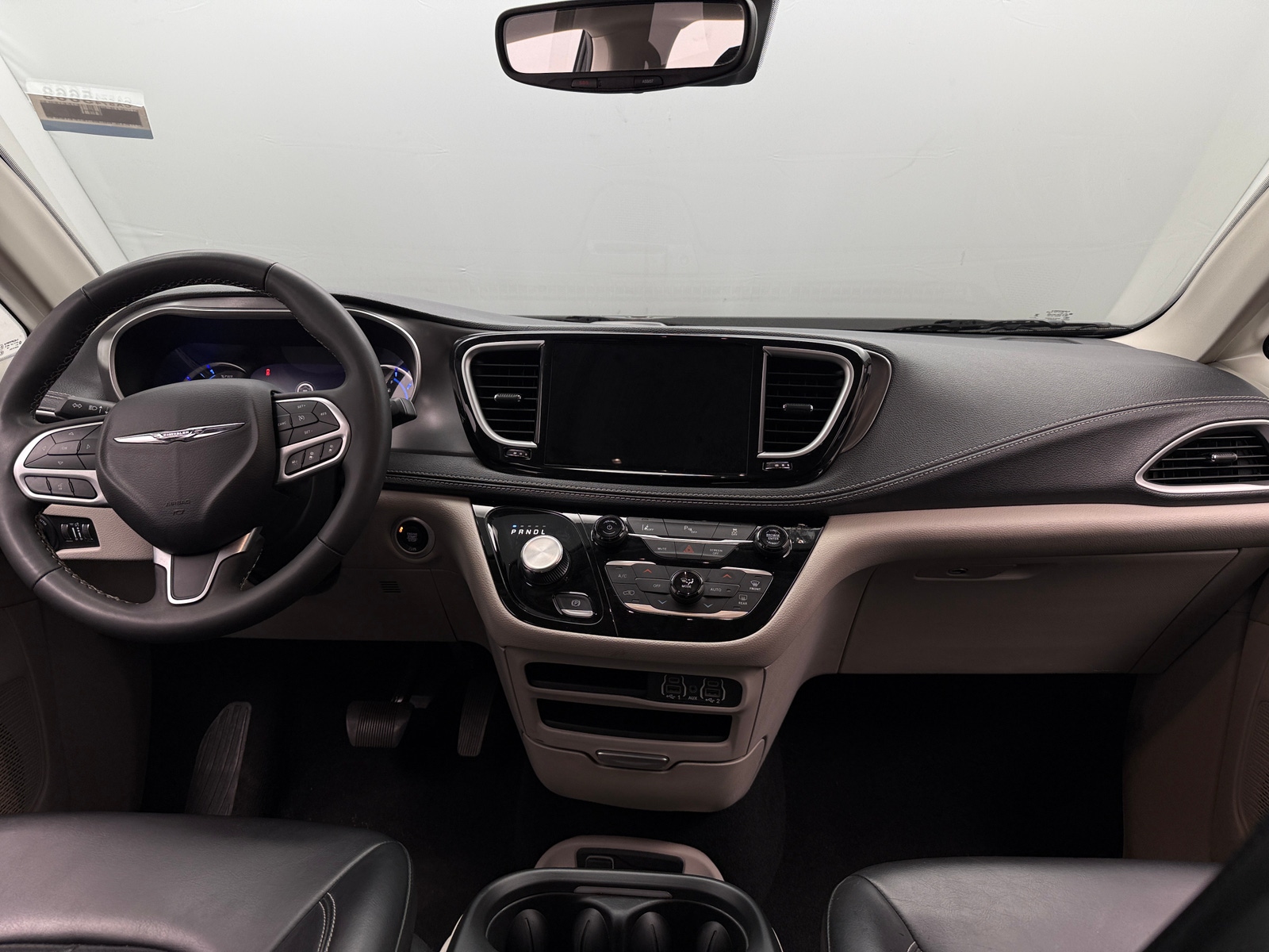 Thumbnail: 2024 Chrysler Pacifica - 2
