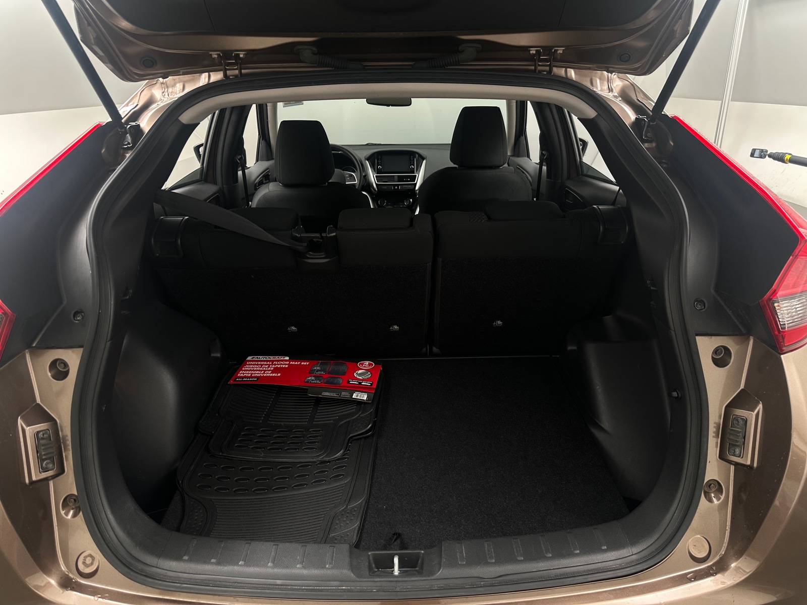 Thumbnail: 2018 Mitsubishi Eclipse Cross - 7