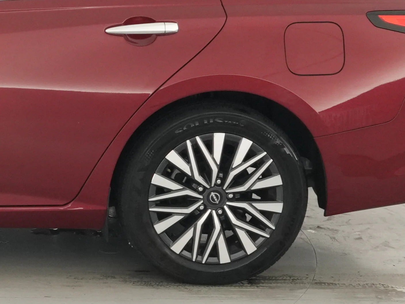 2025 Nissan Altima SV - Photo 16