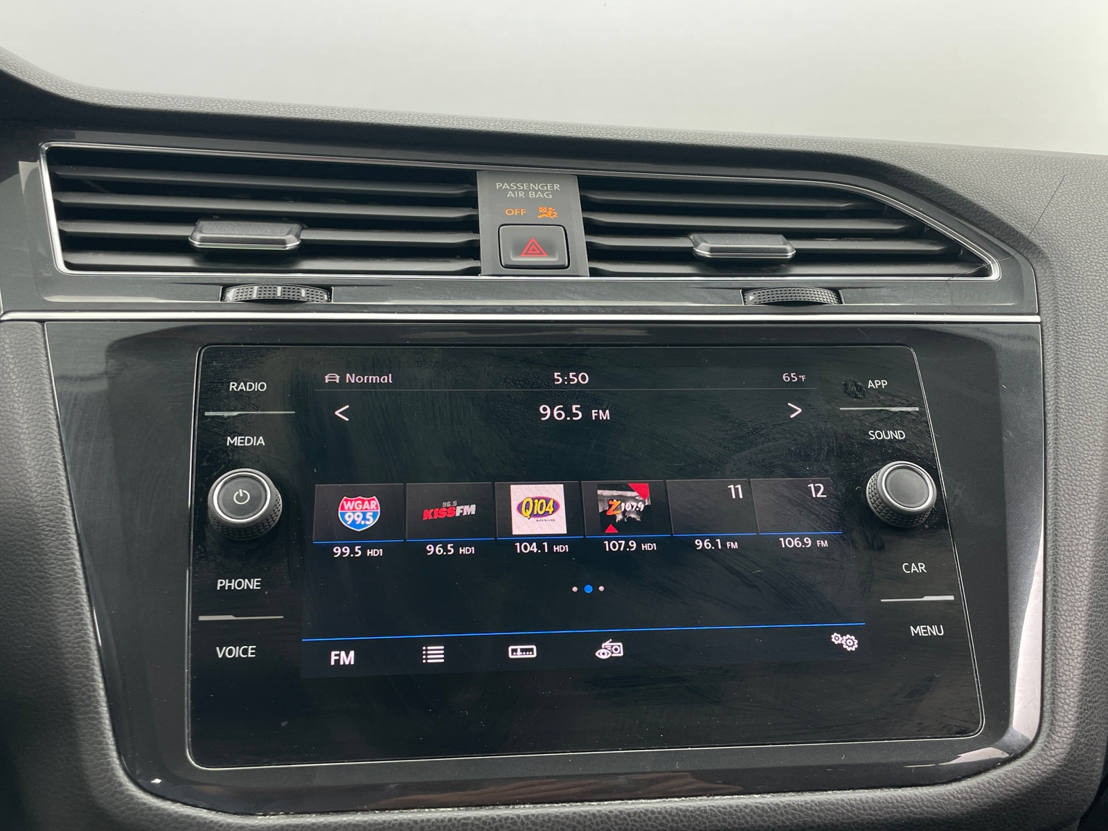 Thumbnail: 2019 Volkswagen Tiguan - 3