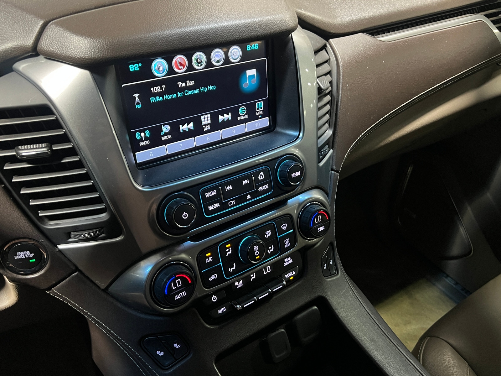 Thumbnail: 2019 Chevrolet Tahoe - 3