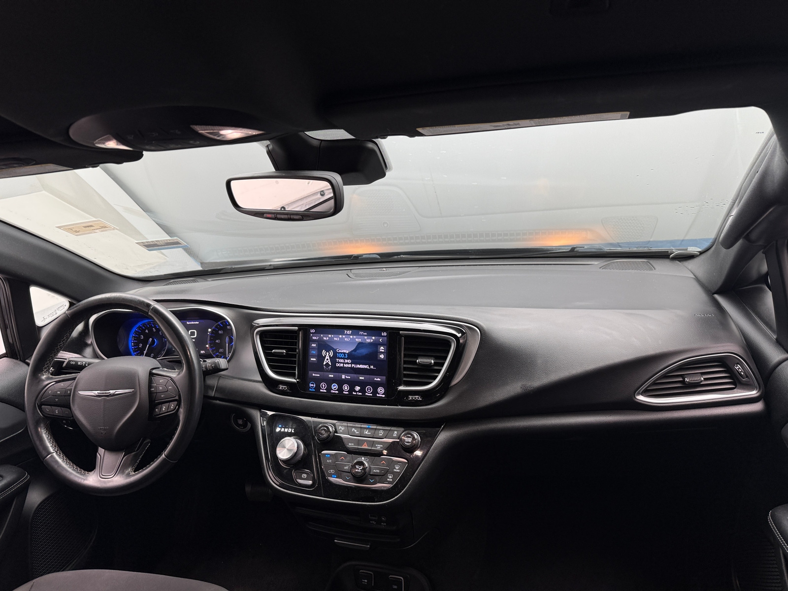 Thumbnail: 2019 Chrysler Pacifica - 3