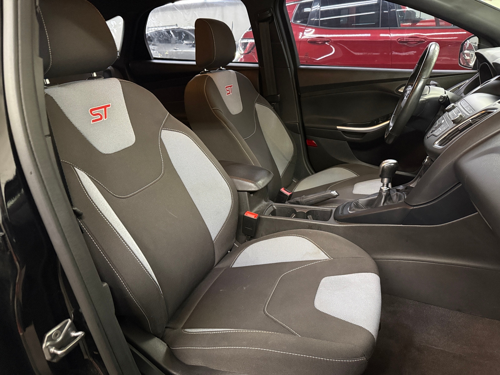 Thumbnail: 2018 Ford Focus - 2