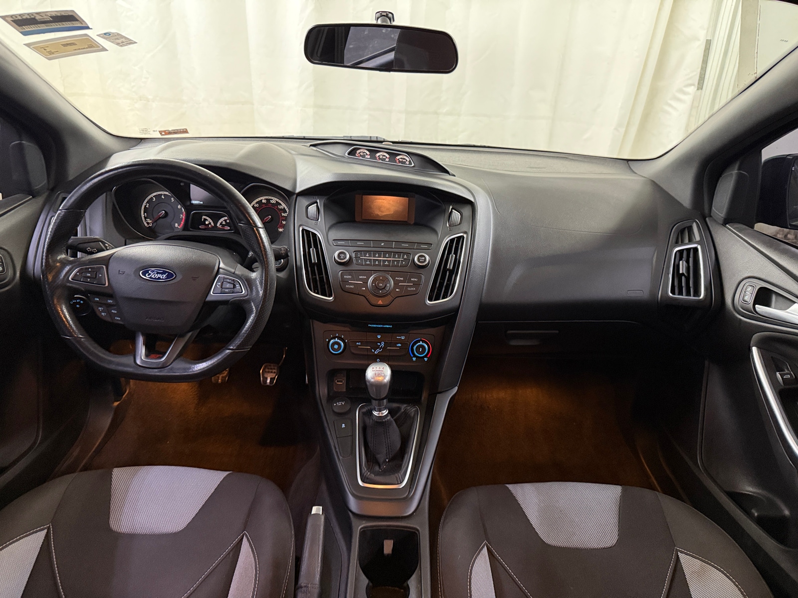 Thumbnail: 2018 Ford Focus - 3