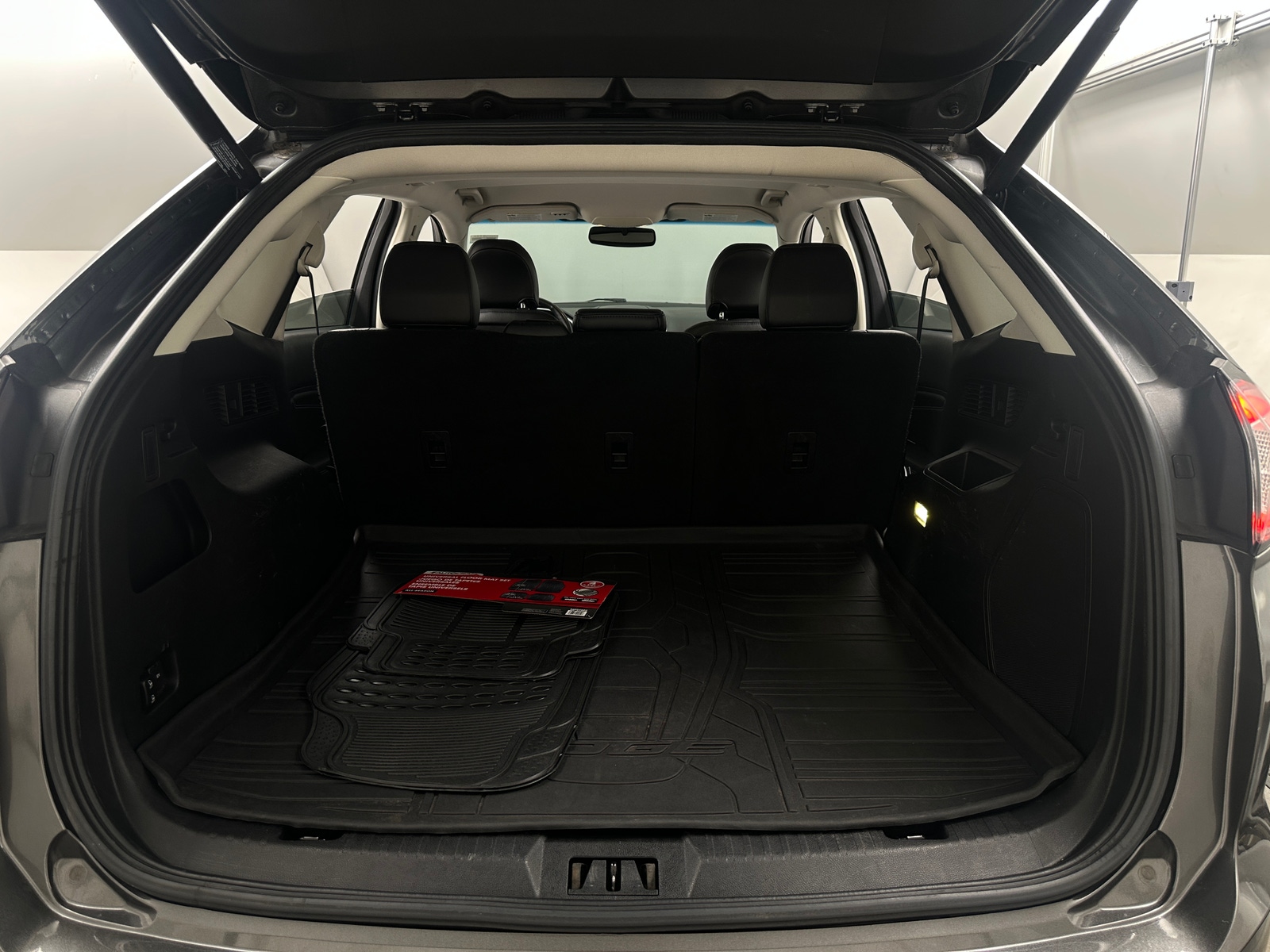 Thumbnail: 2015 Ford Edge - 6