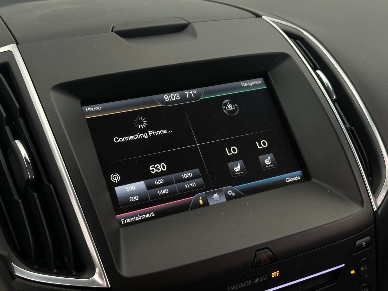 Thumbnail: 2015 Ford Edge - 3
