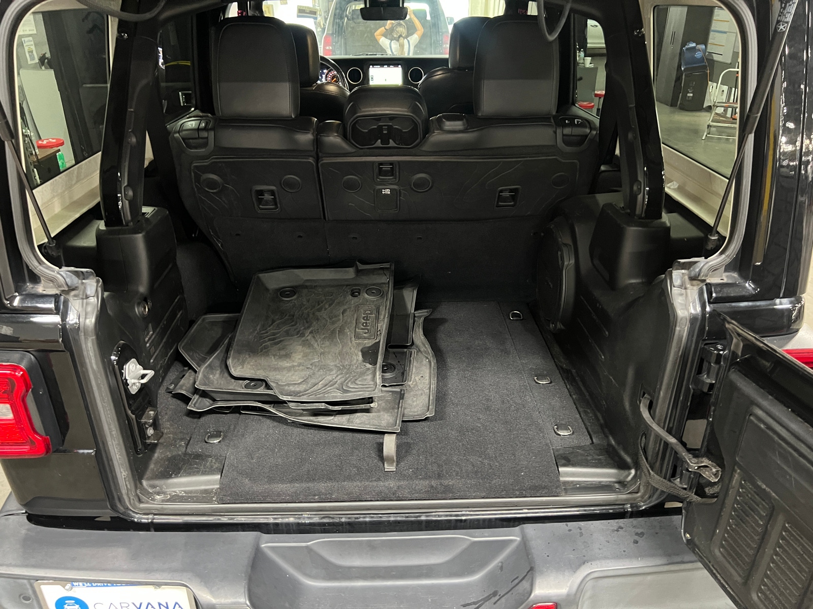 Thumbnail: 2019 Jeep Wrangler - 6