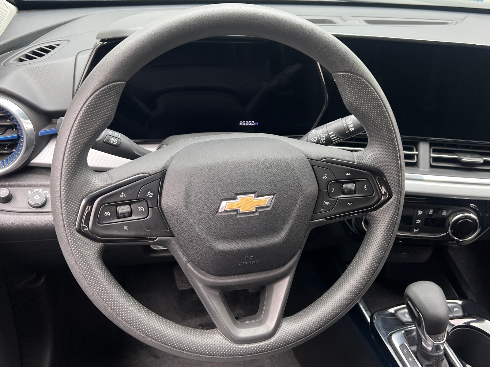 Thumbnail: 2025 Chevrolet Trax - 5