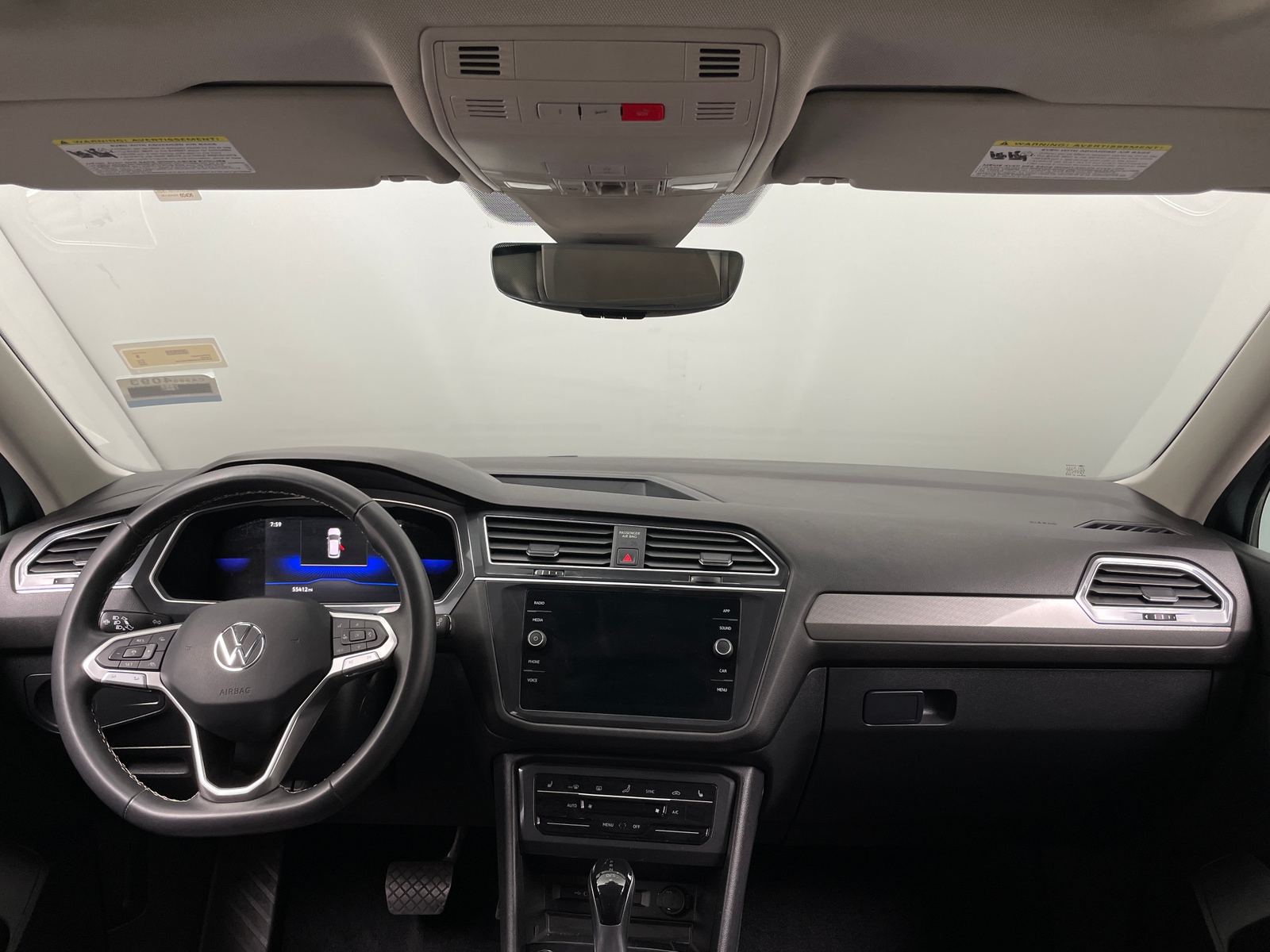 Thumbnail: 2022 Volkswagen Tiguan - 2