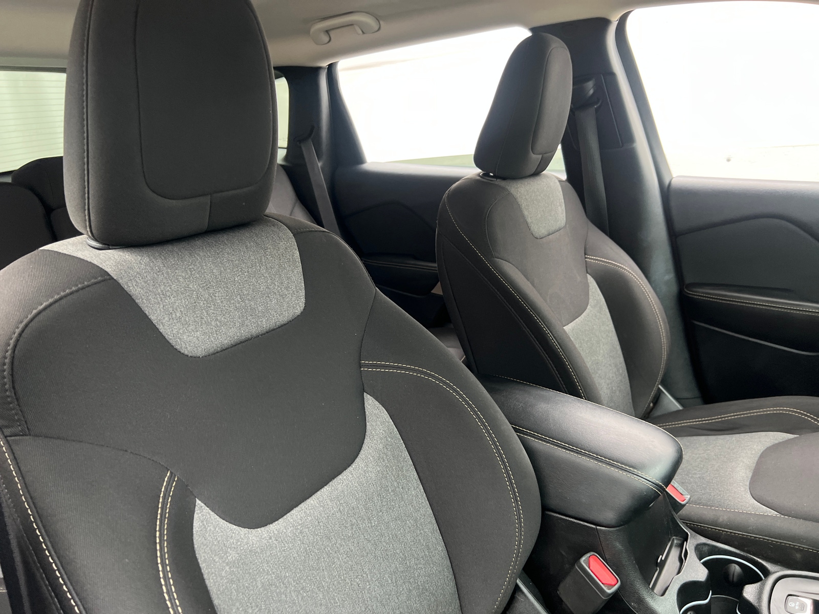 Thumbnail: 2018 Jeep Cherokee - 2