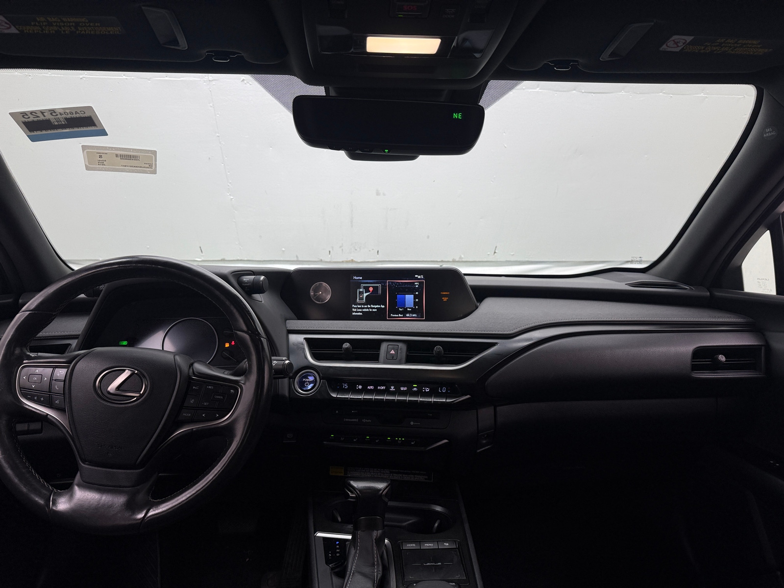 Thumbnail: 2019 Lexus UX - 2