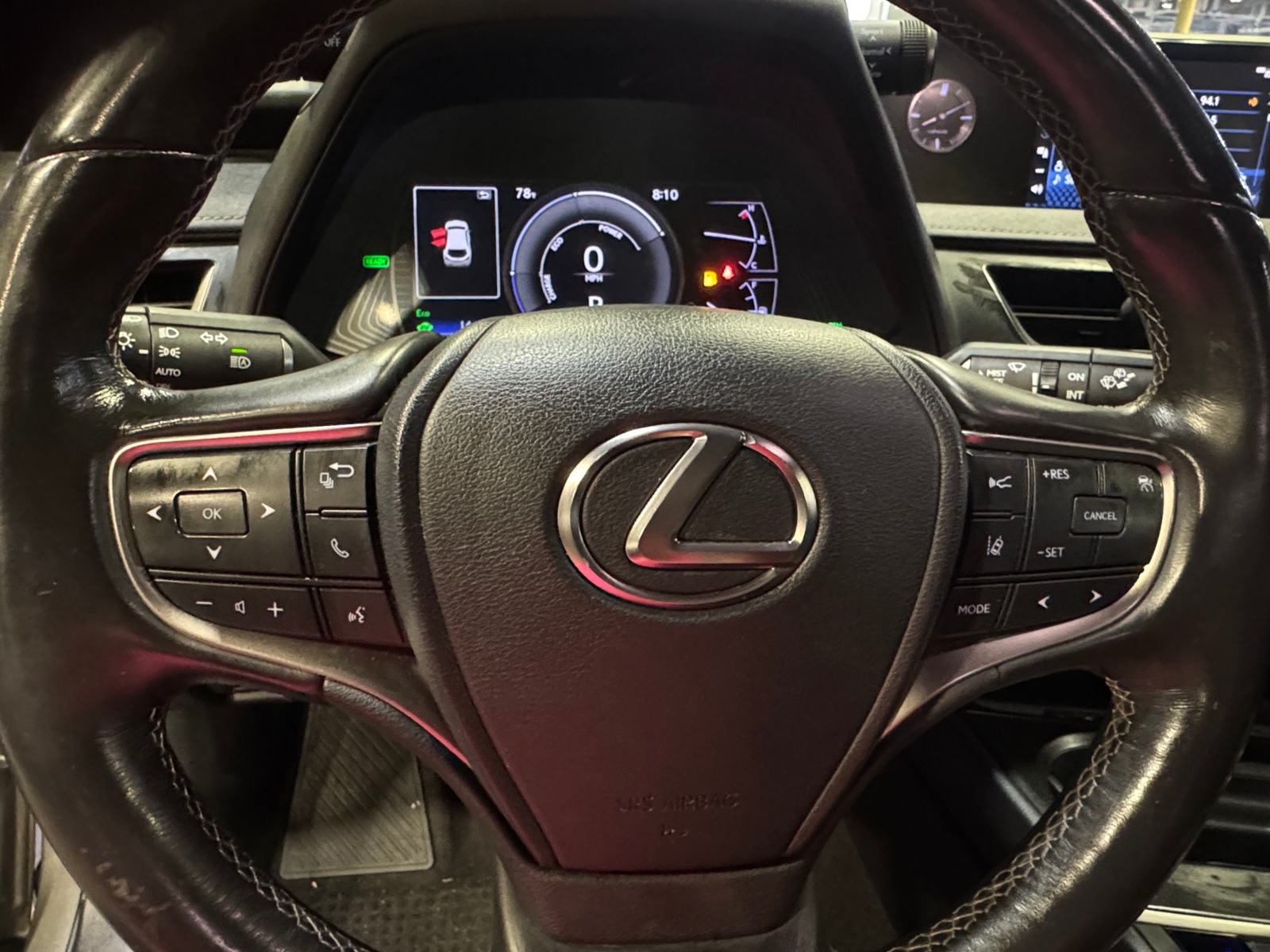 Thumbnail: 2019 Lexus UX - 4