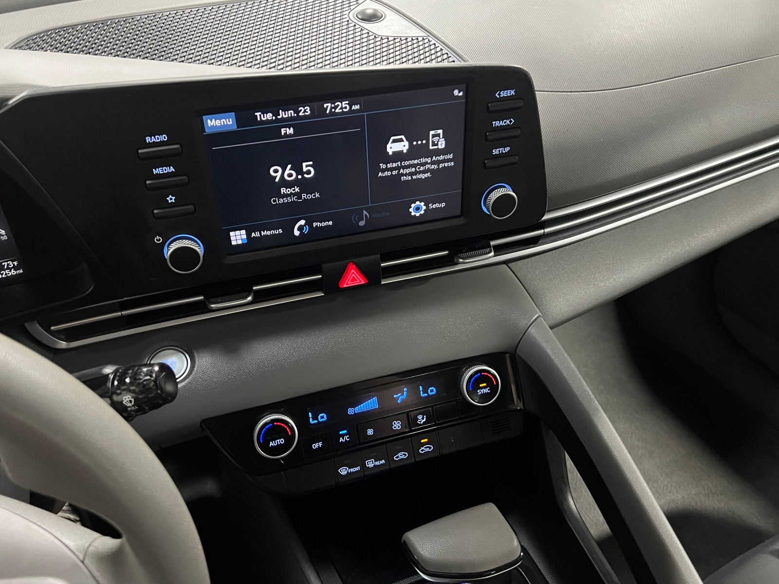 Thumbnail: 2021 Hyundai Elantra - 4