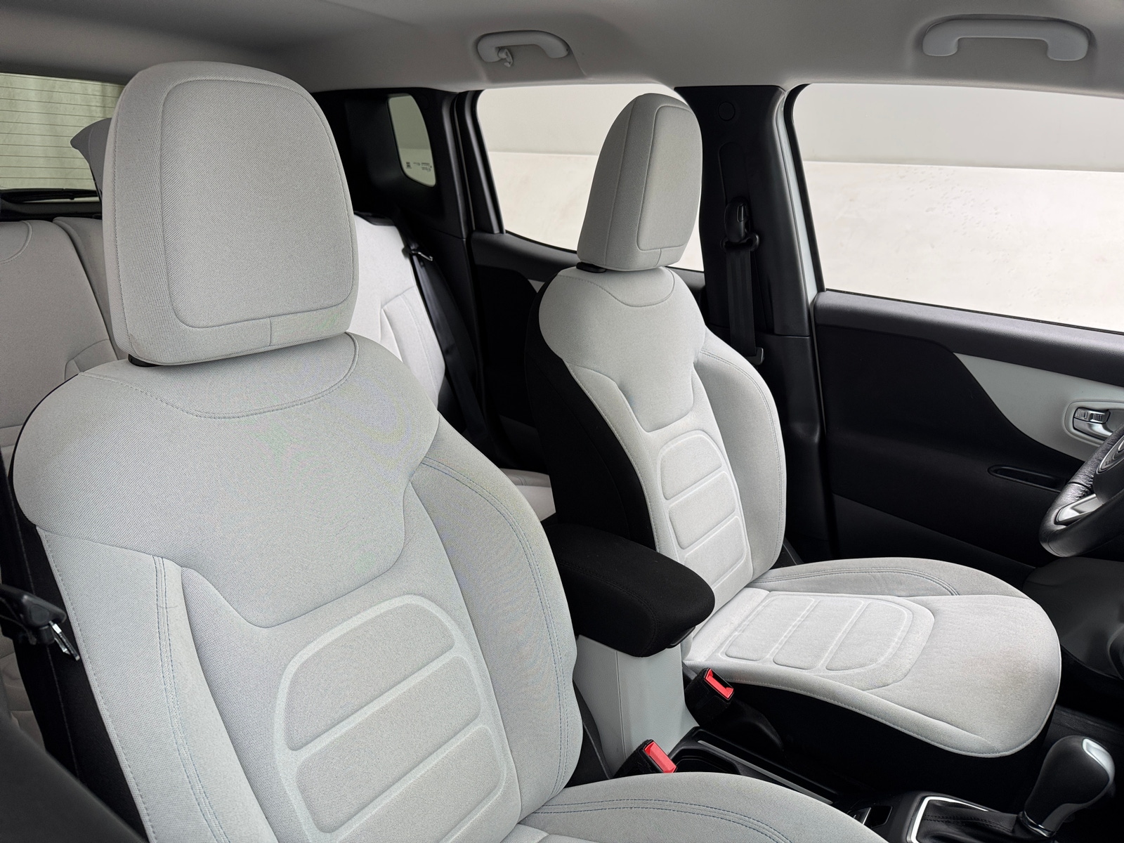 Thumbnail: 2021 Jeep Renegade - 2