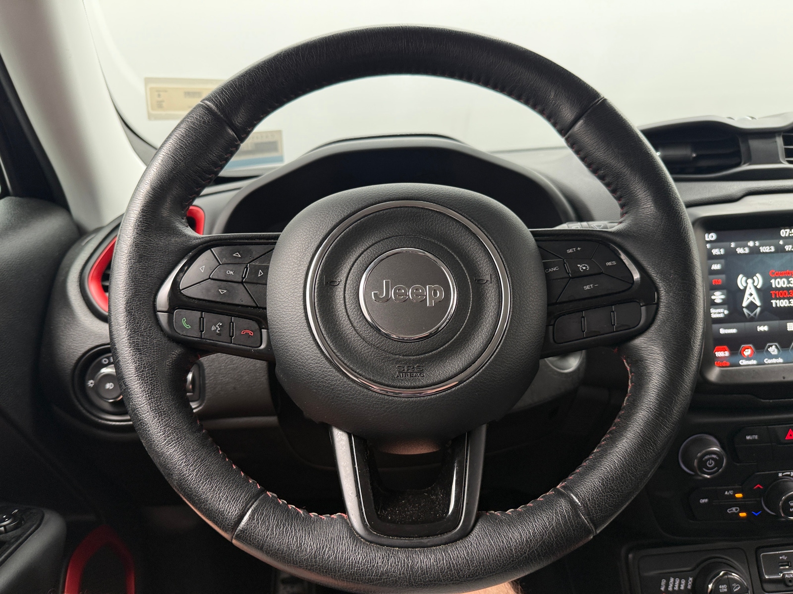 Thumbnail: 2022 Jeep Renegade - 5