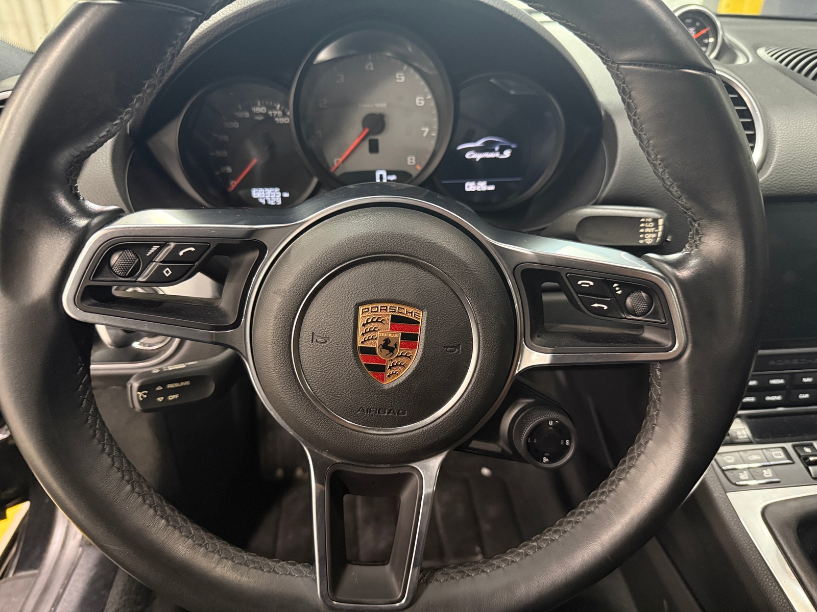 Thumbnail: 2018 Porsche 718 Cayman - 3