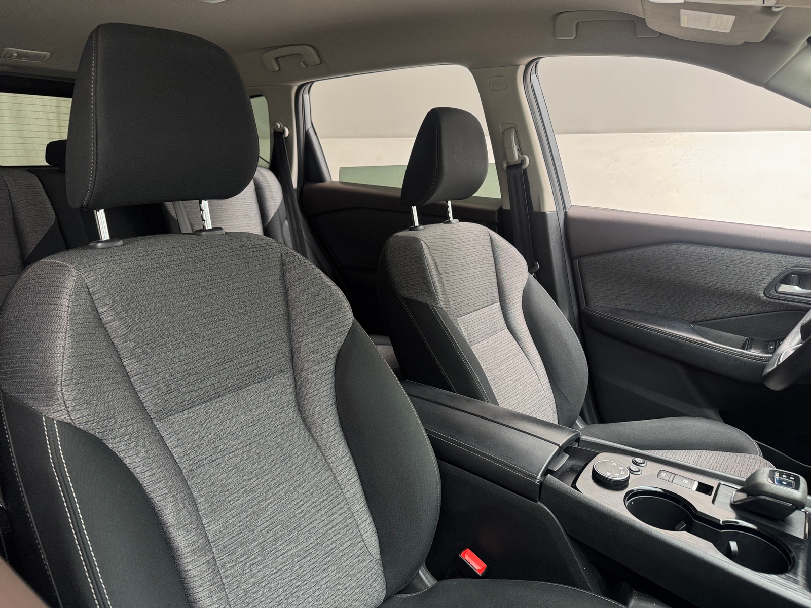 Thumbnail: 2021 Nissan Rogue - 2