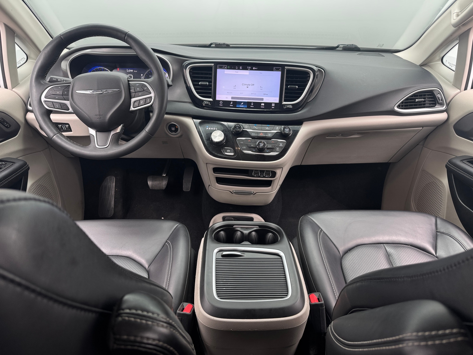 Thumbnail: 2023 Chrysler Pacifica - 2