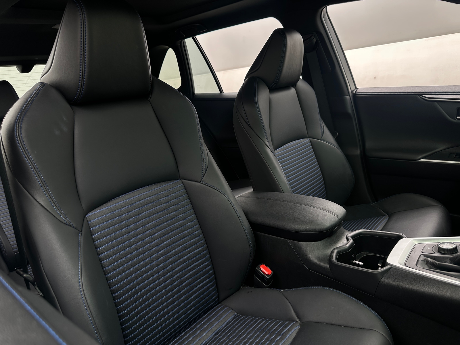 Thumbnail: 2024 Toyota RAV4 - 2