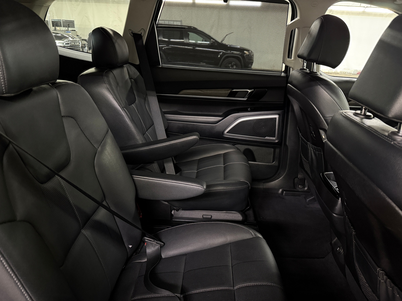 Thumbnail: 2022 Kia Telluride - 5