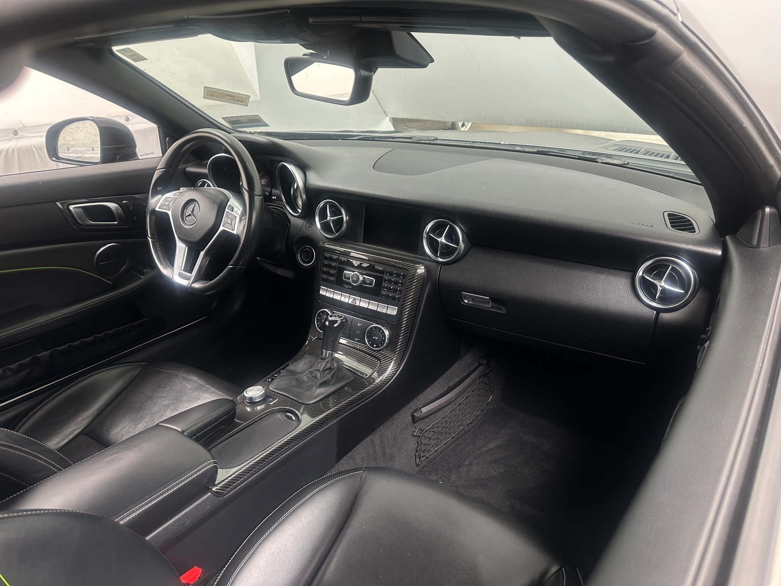 Thumbnail: 2015 Mercedes-Benz SLK - 2