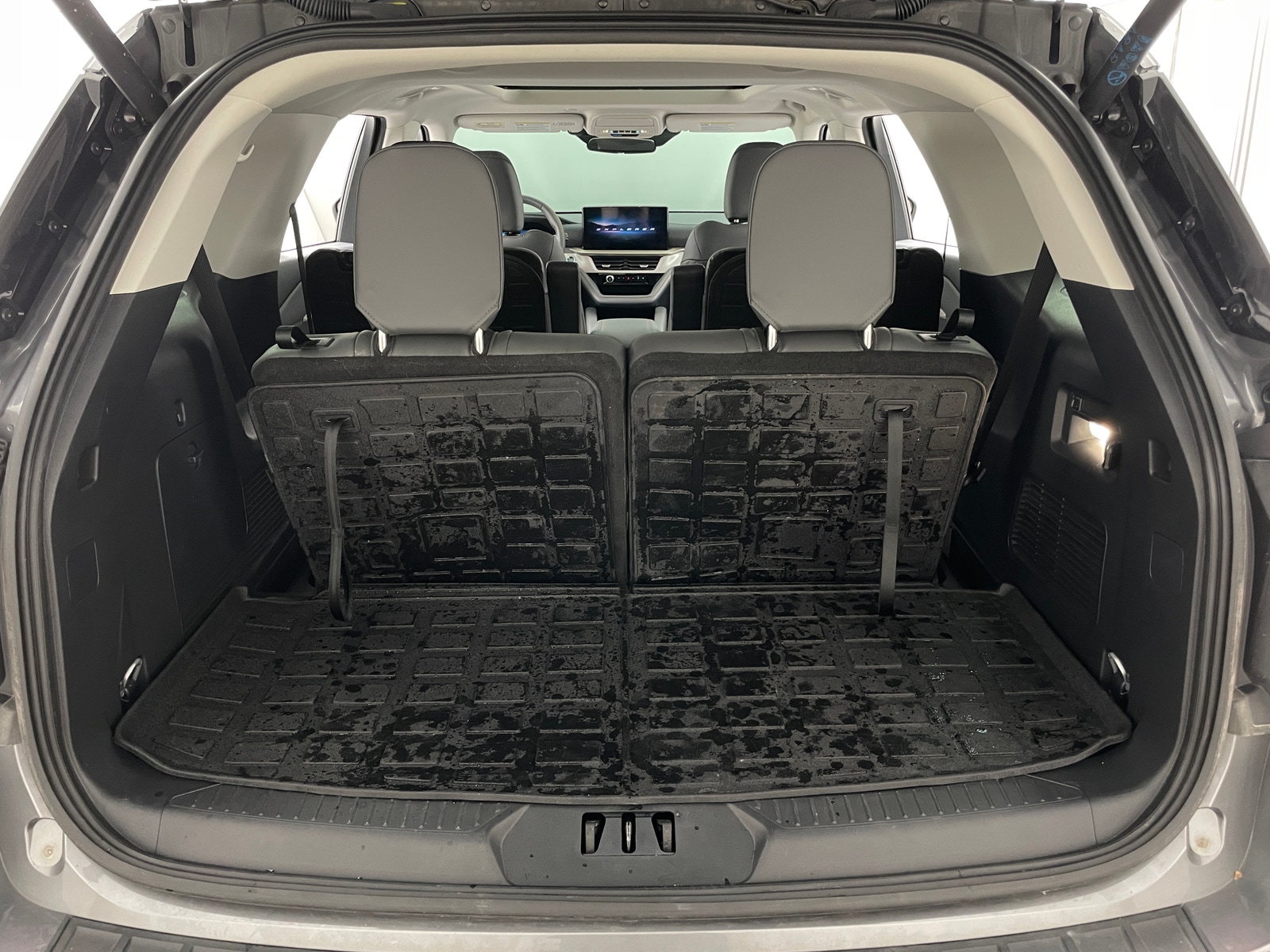 Thumbnail: 2025 Ford Explorer - 6