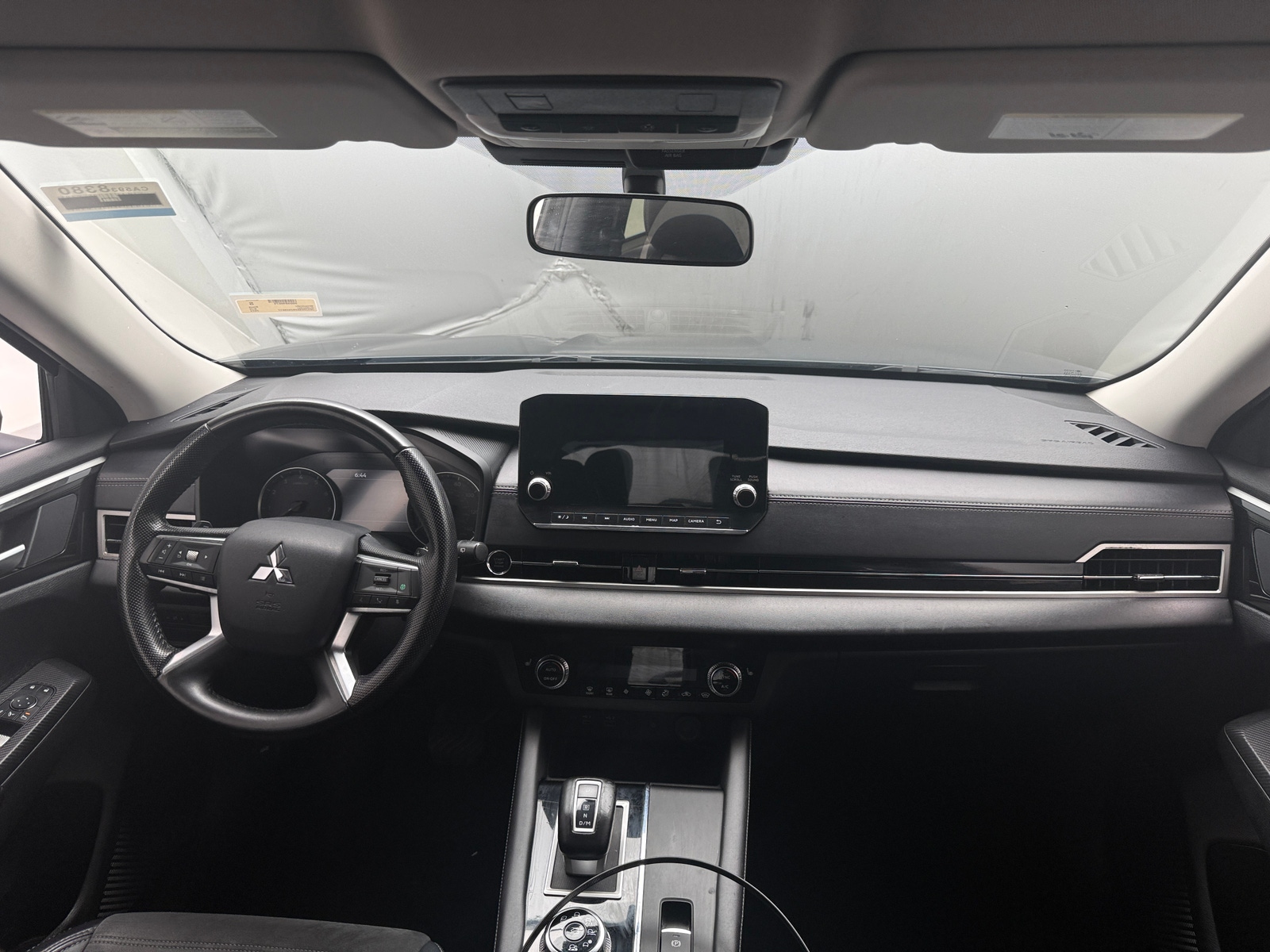 Thumbnail: 2024 Mitsubishi Outlander - 2