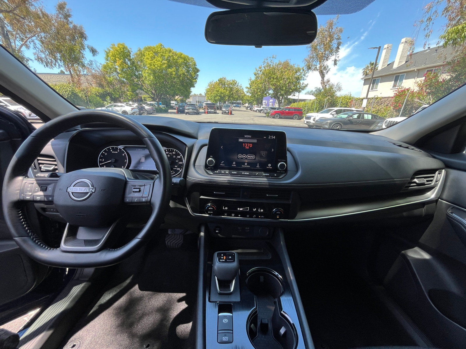 Thumbnail: 2025 Nissan Rogue - 3