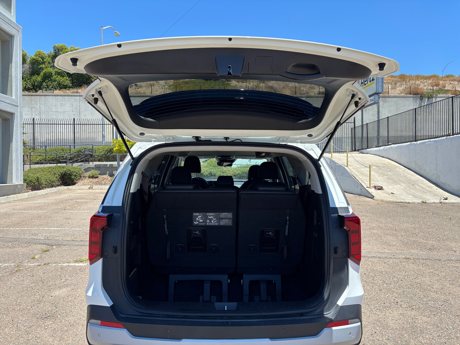 Thumbnail: 2026 Kia Carnival - 6
