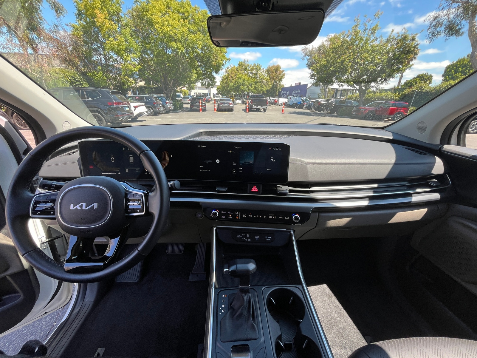 Thumbnail: 2026 Kia Carnival - 3