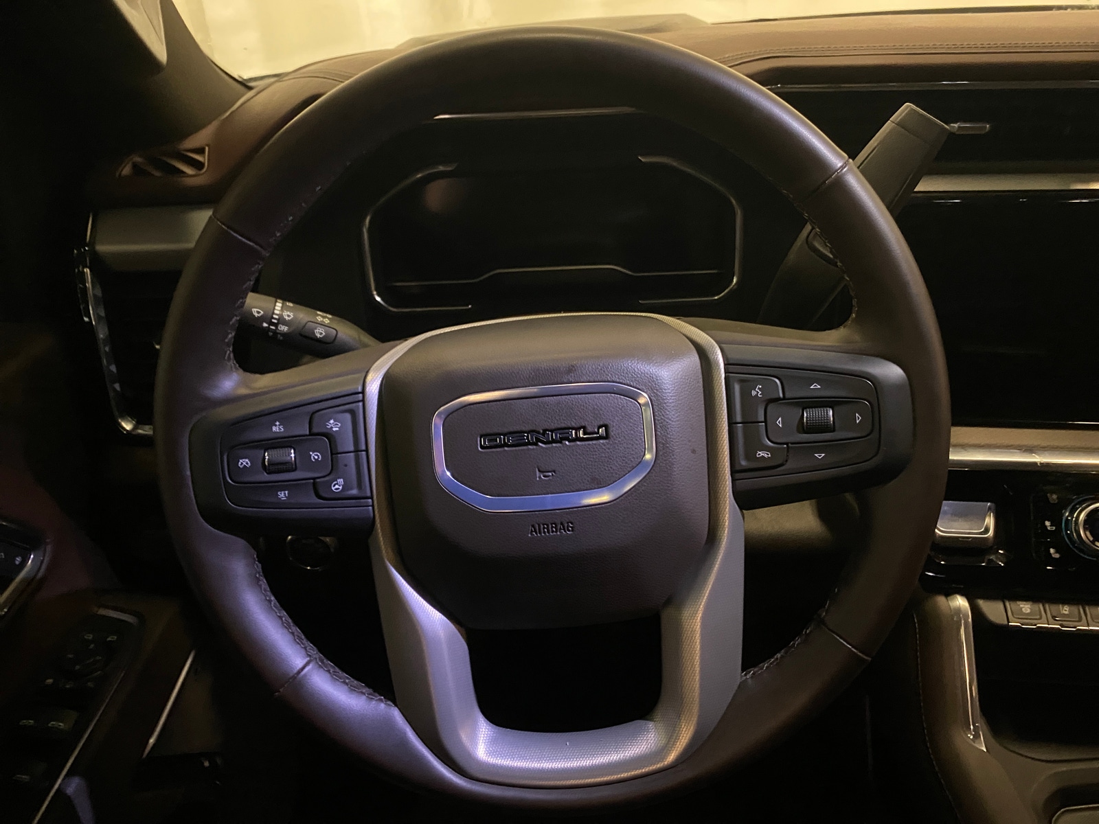 Thumbnail: 2025 GMC Sierra 2500 - 4