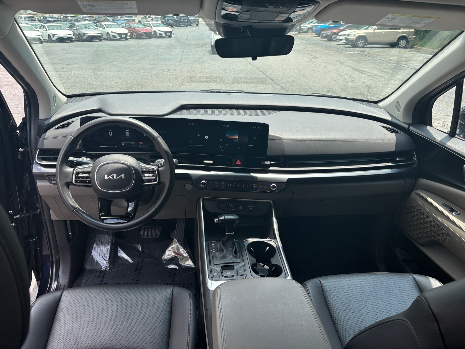 Thumbnail: 2026 Kia Carnival - 3