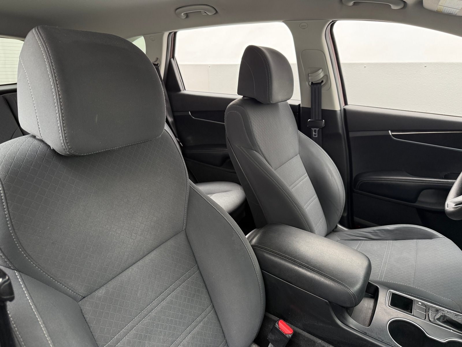 Thumbnail: 2017 Kia Sorento - 2