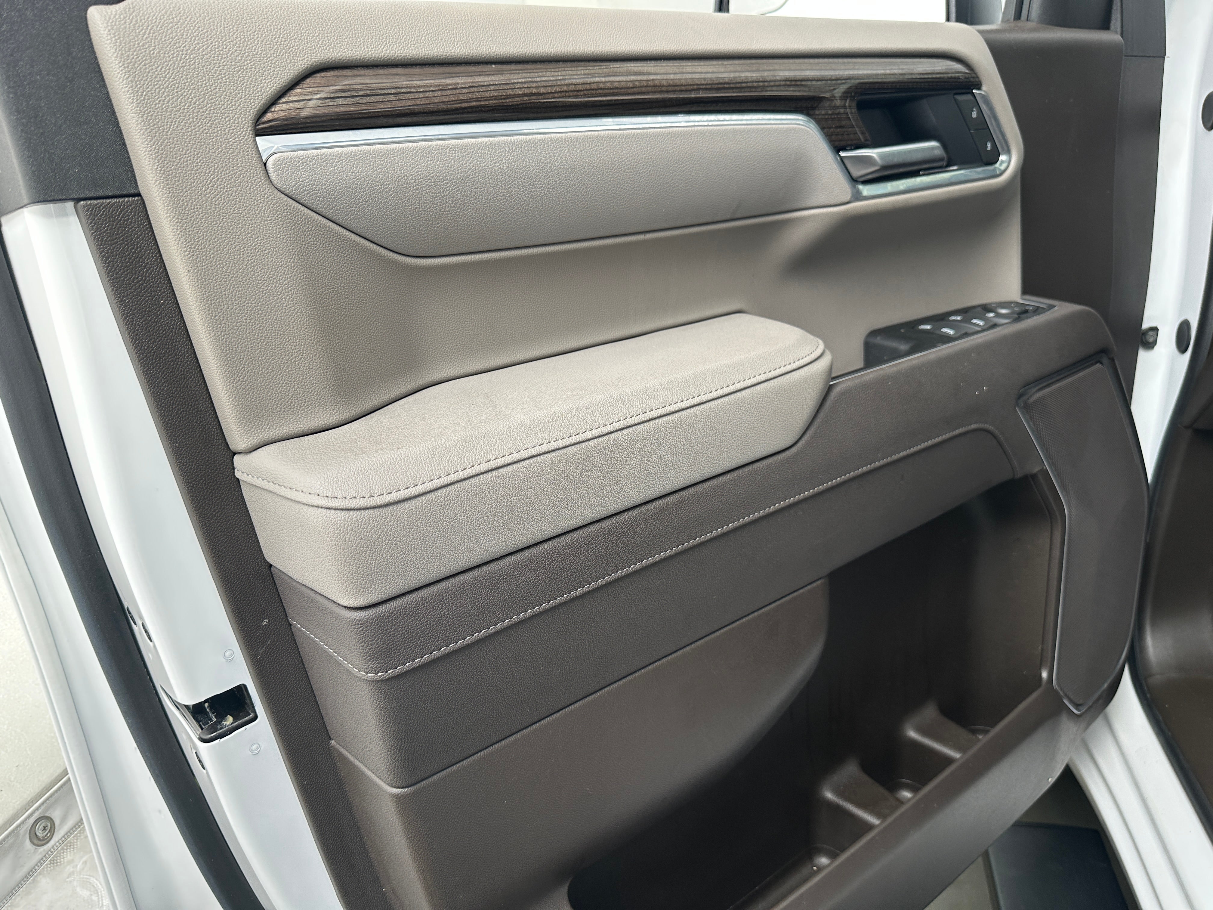 2025 Chevrolet Silverado 1500 RST - Photo 10