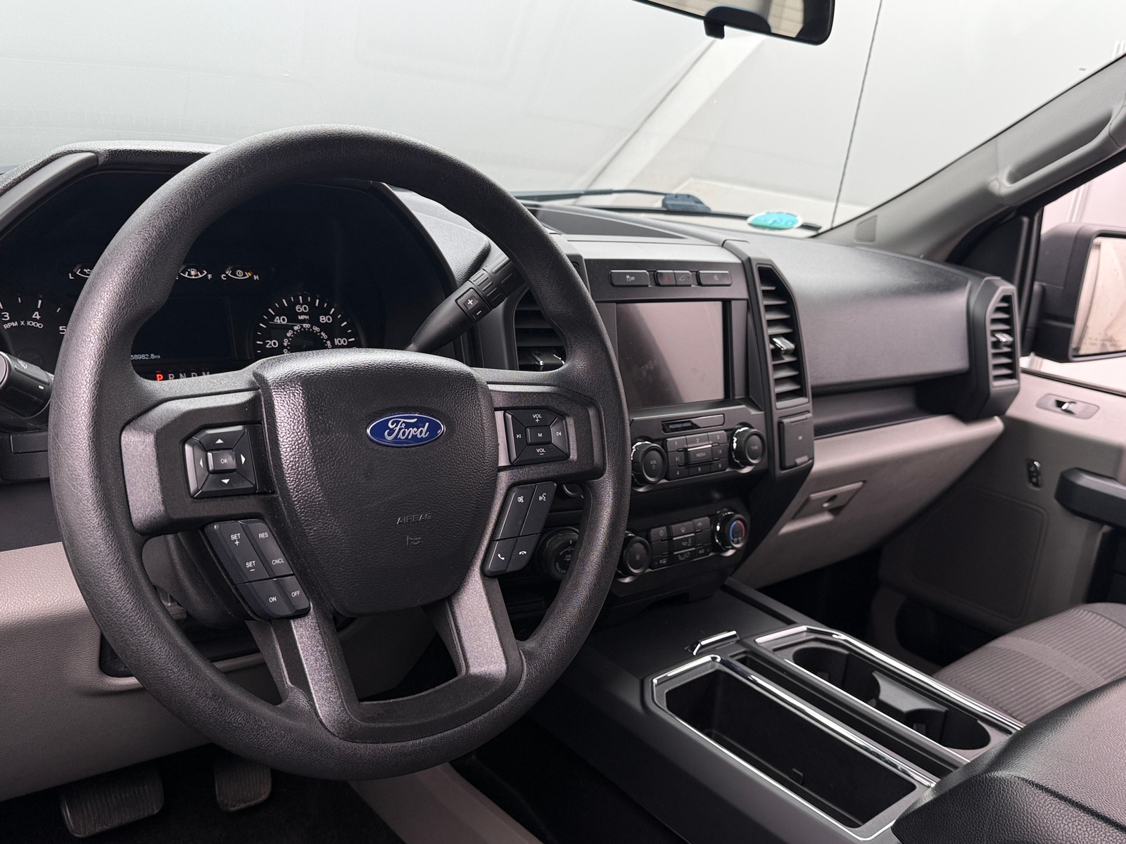 Thumbnail: 2019 Ford Econoline - 5