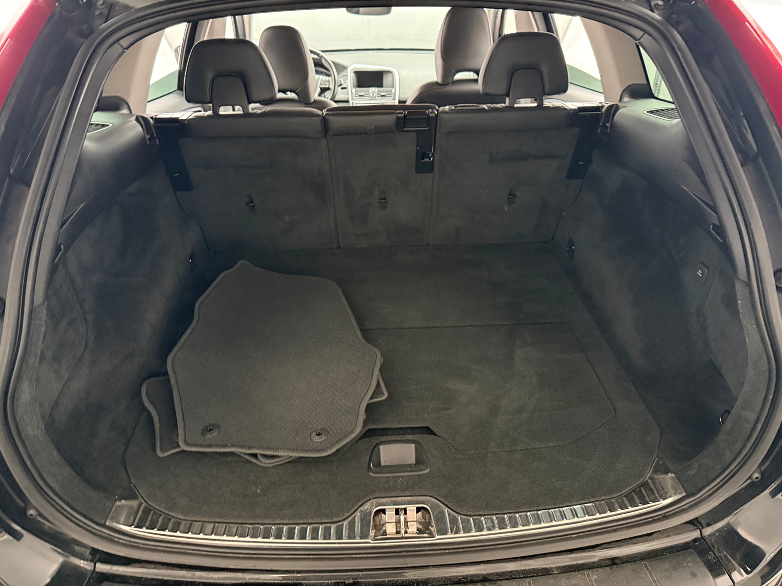 Thumbnail: 2016 Volvo XC60 - 6