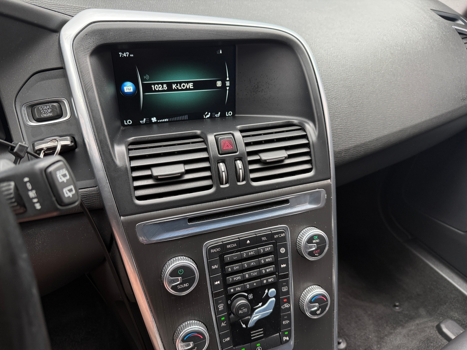 Thumbnail: 2016 Volvo XC60 - 3