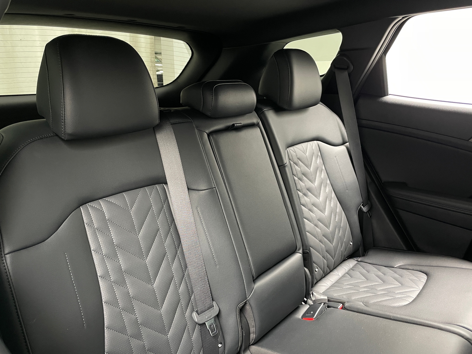 Thumbnail: 2023 Kia Sportage - 5