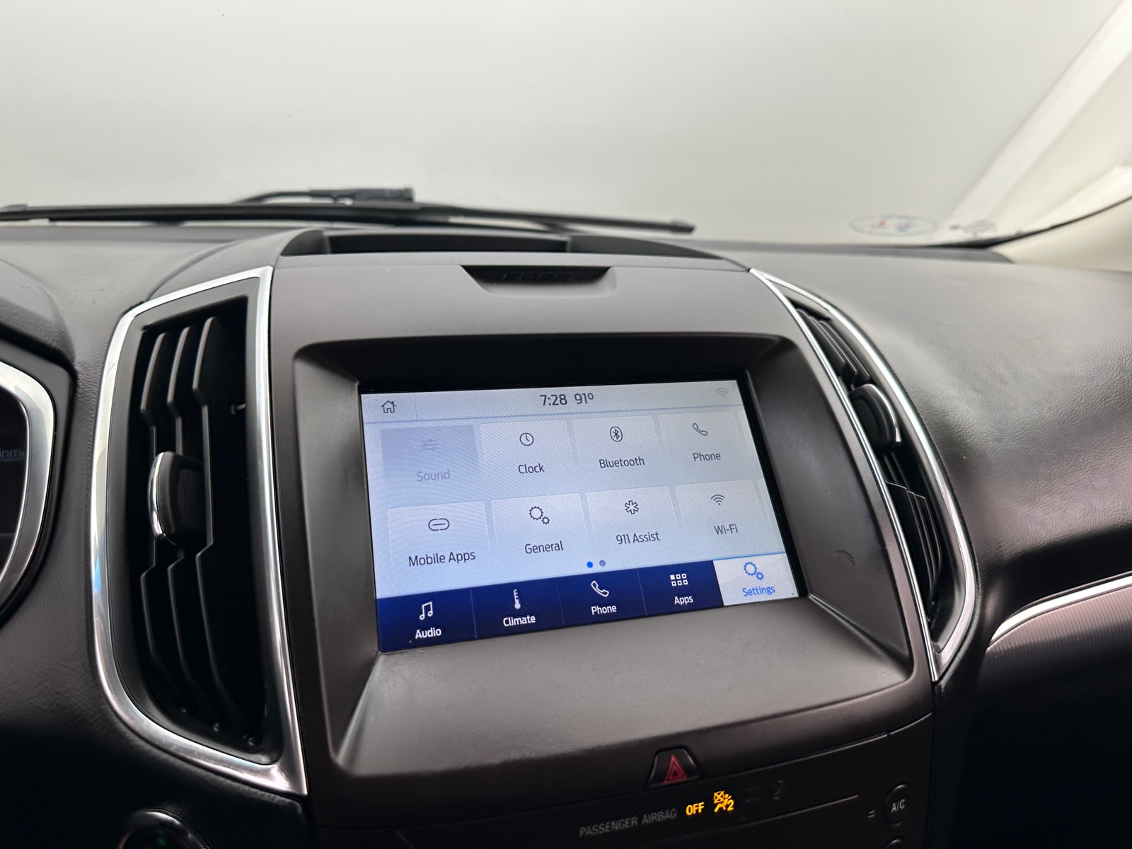 Thumbnail: 2020 Ford Edge - 3