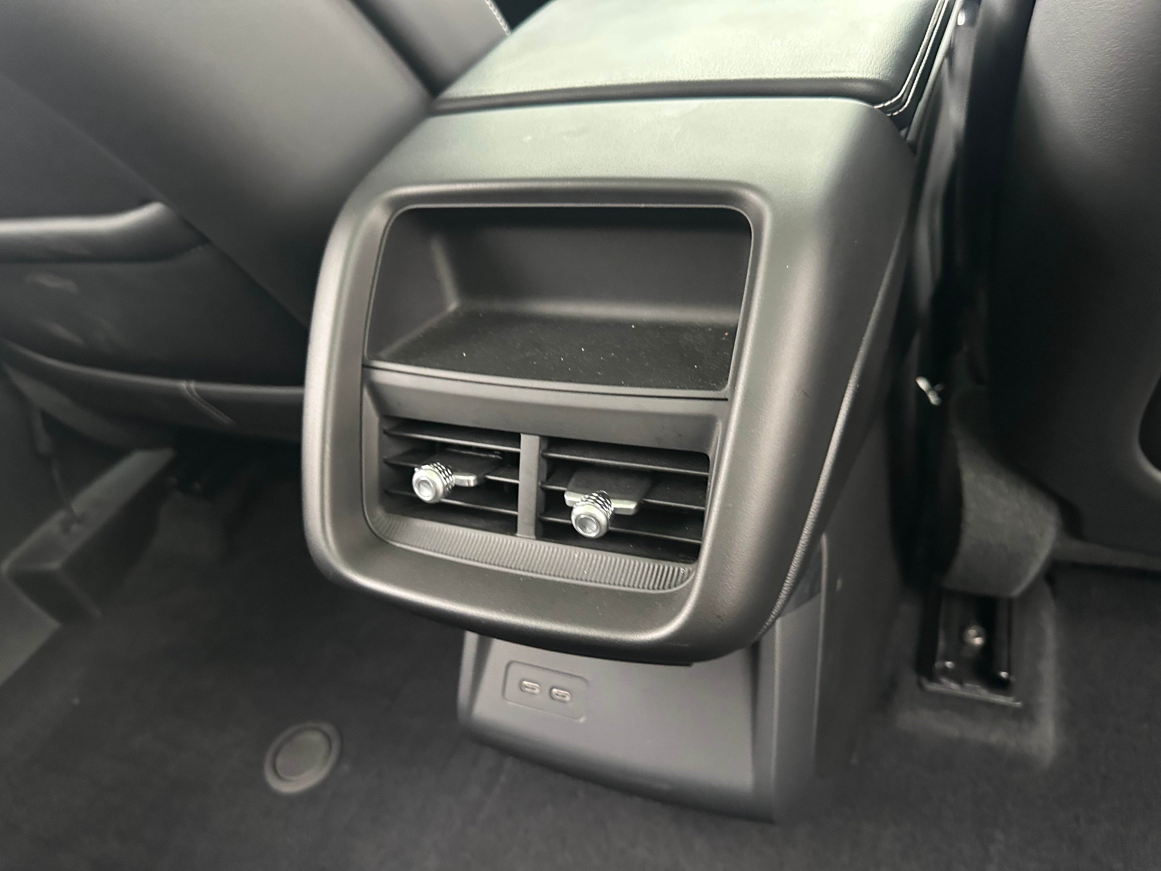 Used 2024 Cadillac LYRIQ Tech with VIN 1GYKPMRL3RZ102209 for sale in Oak Creek, WI