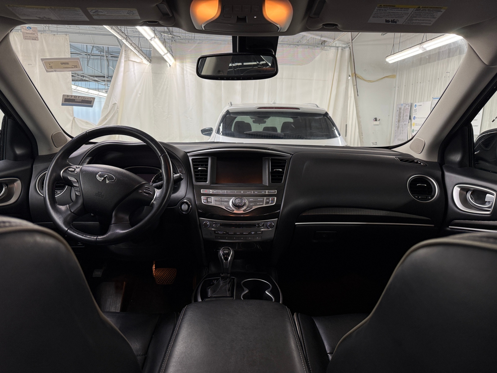 Thumbnail: 2017 INFINITI QX60 - 2