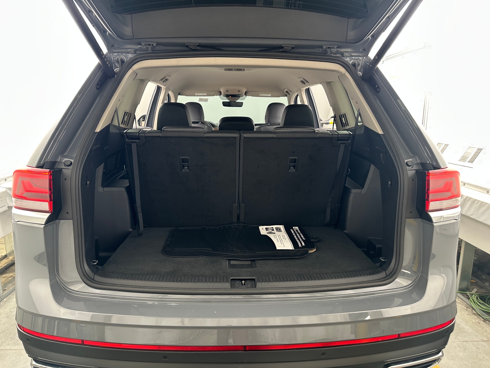Thumbnail: 2026 Volkswagen Atlas - 6