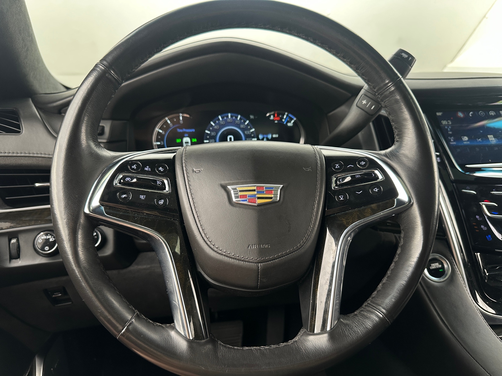 Thumbnail: 2019 Cadillac Escalade - 4