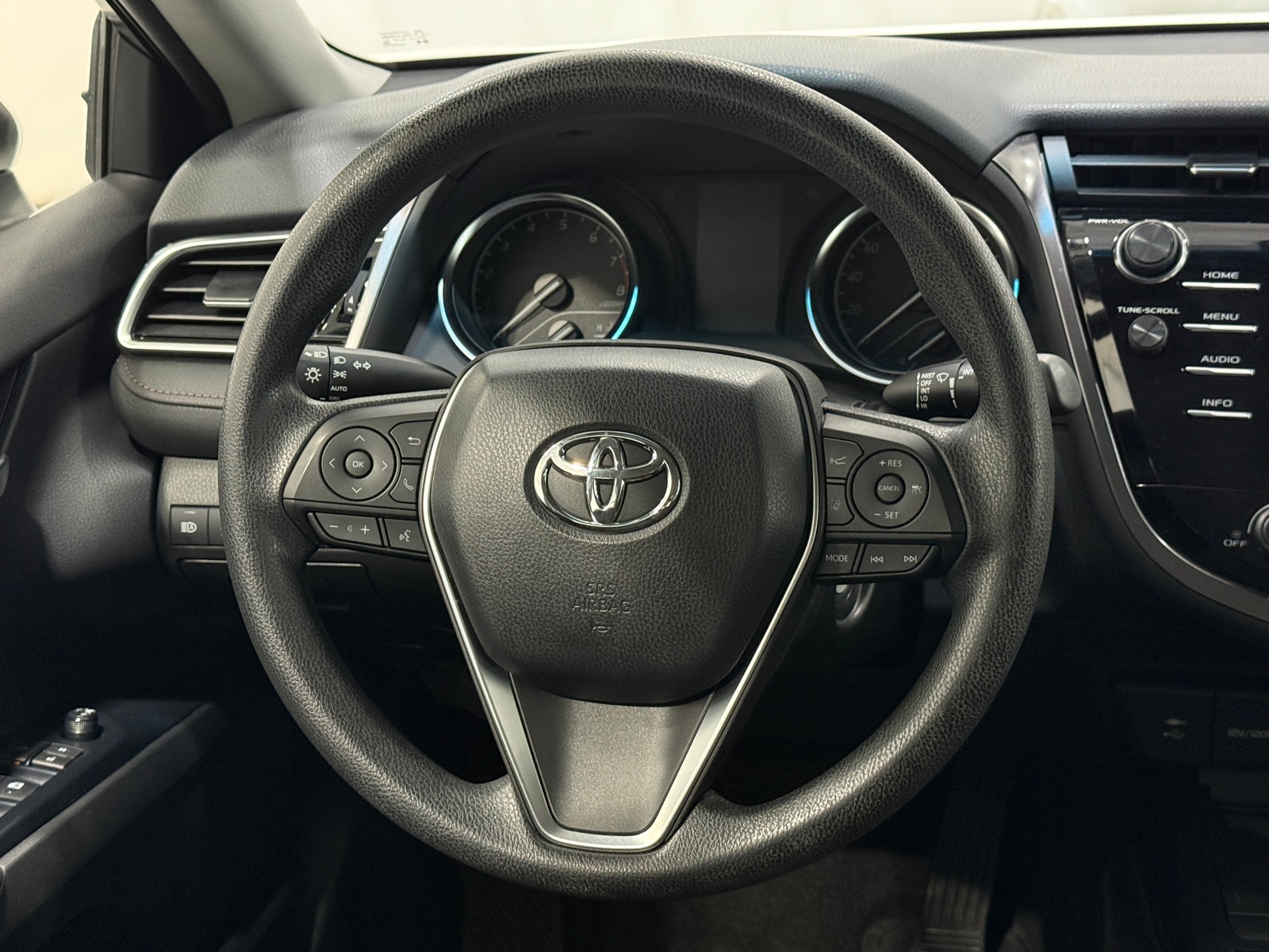 Thumbnail: 2018 Toyota Camry - 5