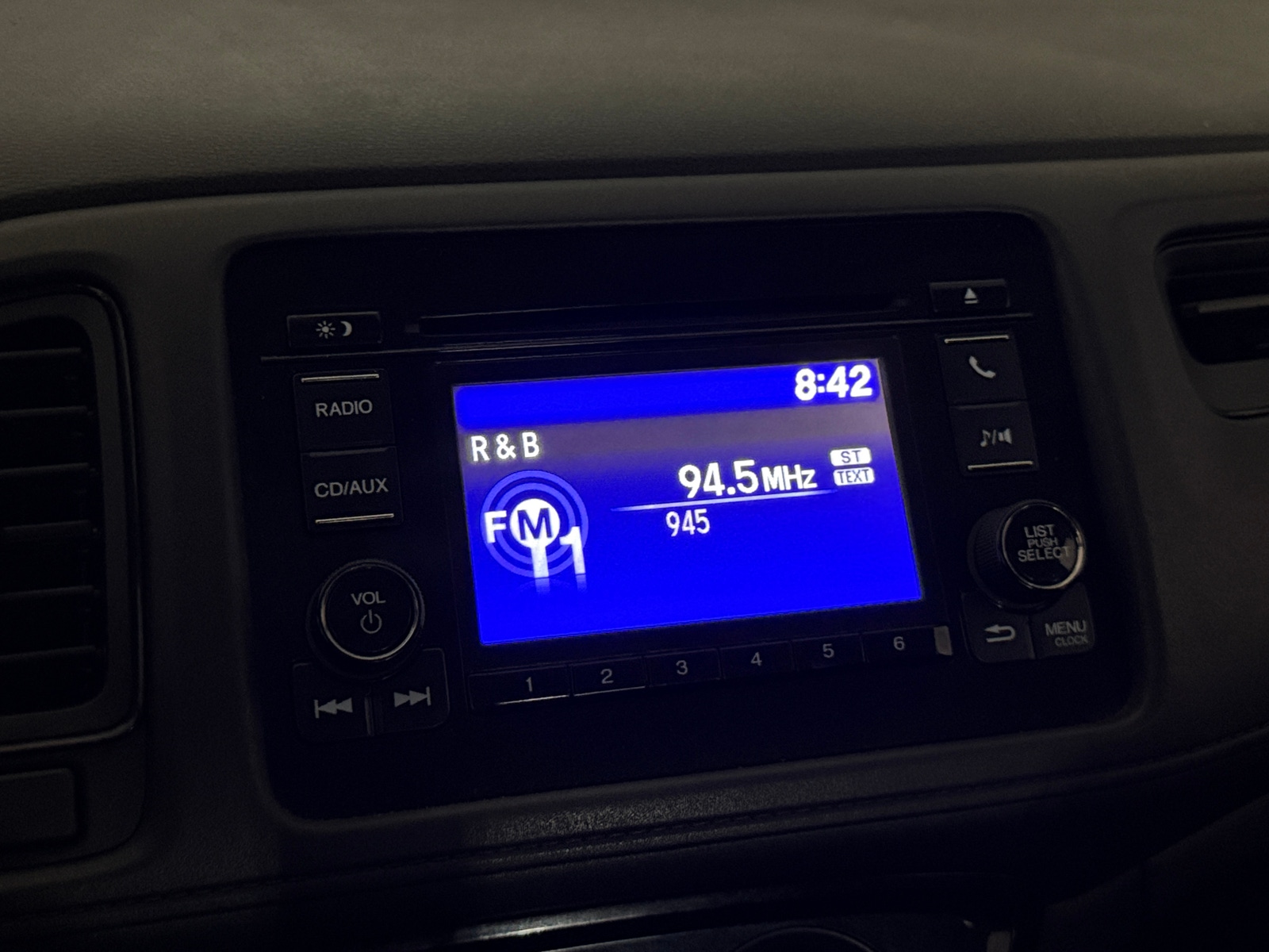 Thumbnail: 2017 Honda HR-V - 4